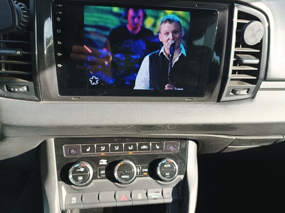2020 Skoda Karoq DSG6 I, серый, 1549000 рублей - вид 9