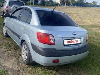 2009 Kia Rio II, серебристый, 550000 рублей, вид 3
