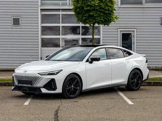2024 Changan UNI-V I, белый, 1655000 рублей, вид 1