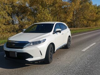 2017 Toyota Harrier III (XU60) Рестайлинг, белый, 3500000 рублей, вид 1