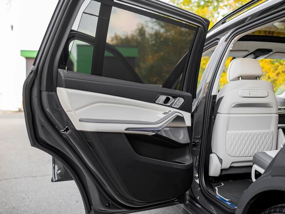 2026 BMW X7 40d I (G07) Рестайлинг, серый, 18190000 рублей - вид 25