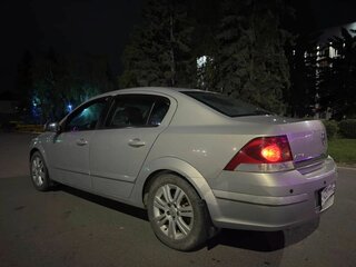 2010 Opel Astra H Рестайлинг, бежевый, 550000 рублей, вид 4