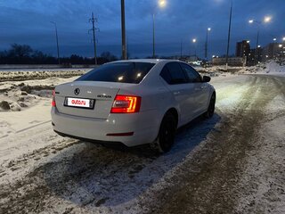 2016 Skoda Octavia III (A7), белый, 690000 рублей, вид 3