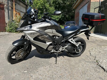 2013 Honda VFR 800X (Crossrunner), серый, 695000 рублей, вид 2