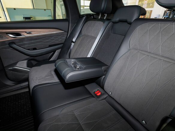 2026 Geely Monjaro I Рестайлинг, зелёный, 4954990 рублей - вид 13