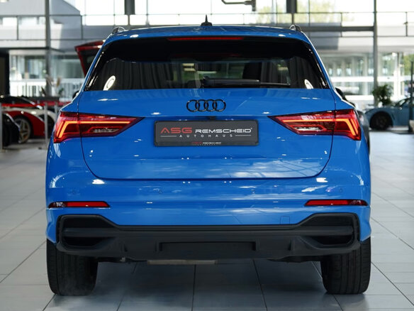 2023 Audi Q3 35 TDI II (F3), синий, 4445000 рублей - вид 6