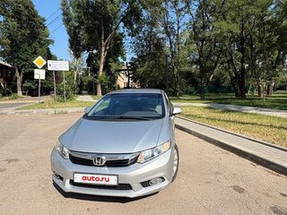 2012 Honda Civic IX, серебристый, 1350000 рублей, вид 1