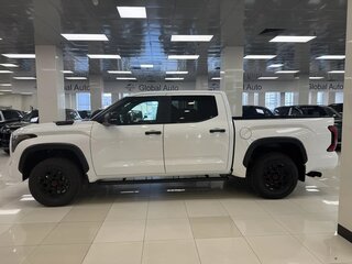 2026 Toyota Tundra CrewMax III, белый, 11000000 рублей, вид 5