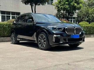 2022 BMW X5 Long 30Li IV (G05/G18), чёрный, 6040111 рублей, вид 3
