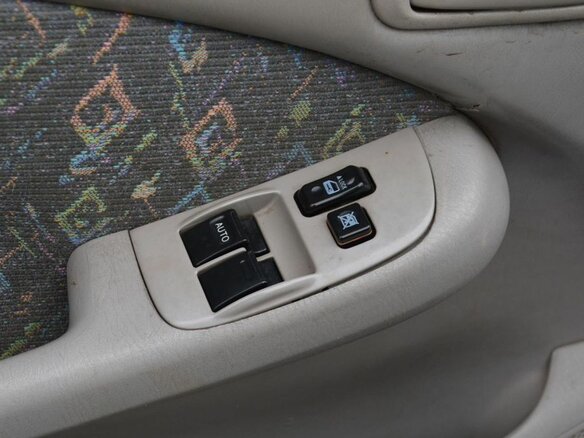1998 Toyota Corolla VIII (E110), красный, 149888 рублей - вид 9
