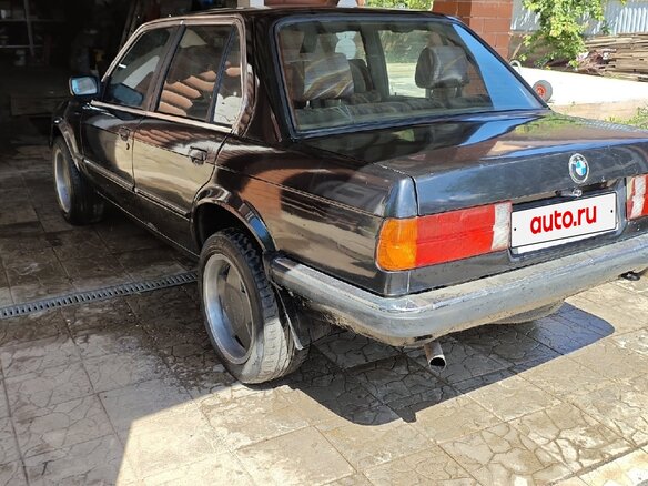 1985 BMW 3 серии 318i II (E30), чёрный, 175000 рублей - вид 4