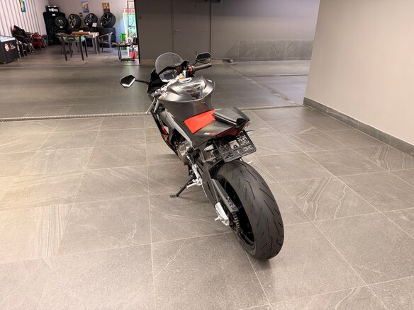 2021 Aprilia RS 660, чёрный, 1000000 рублей - вид 6