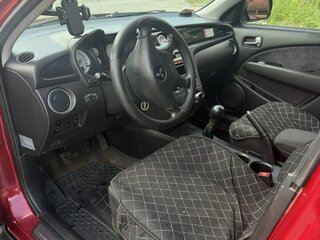 2004 Mitsubishi Outlander I, красный, 545000 рублей, вид 5