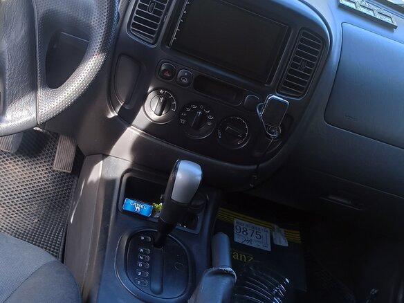 2005 Ford Escape I Рестайлинг, серебристый, 400000 рублей - вид 5