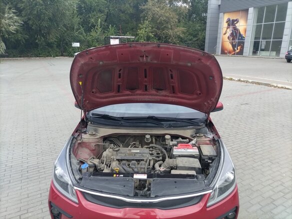 2017 Kia Rio IV, красный - вид 6