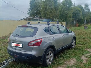 2010 Nissan Qashqai I Рестайлинг, серебристый, 630000 рублей, вид 2