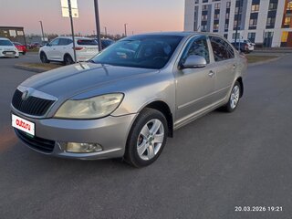 2012 Skoda Octavia II (A5) Рестайлинг, серебристый, 800000 рублей, вид 1