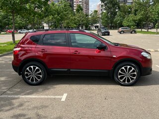 2013 Nissan Qashqai I Рестайлинг, красный, 1400000 рублей, вид 4