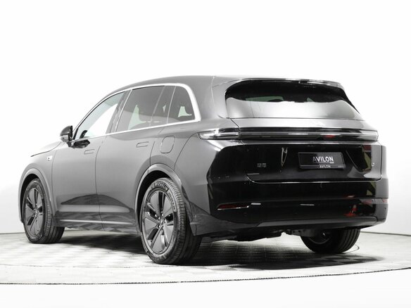 2025 Li Auto (Lixiang) L7 52.3 kWh I Рестайлинг, чёрный, 10590000 рублей - вид 4
