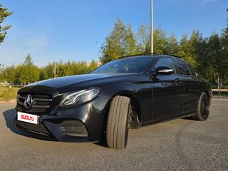 2017 Mercedes-Benz E-Класс 200 V (W213, S213, C238), чёрный, 3000000 рублей, вид 2
