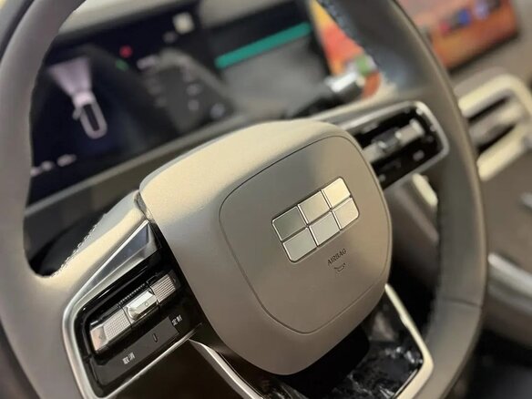 2026 Geely Galaxy M7, чёрный, 3599000 рублей - вид 32