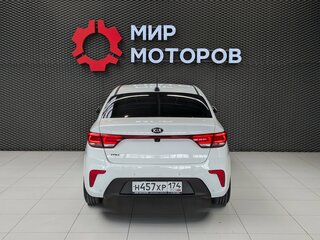 2018 Kia Rio IV, белый, 1255000 рублей, вид 5