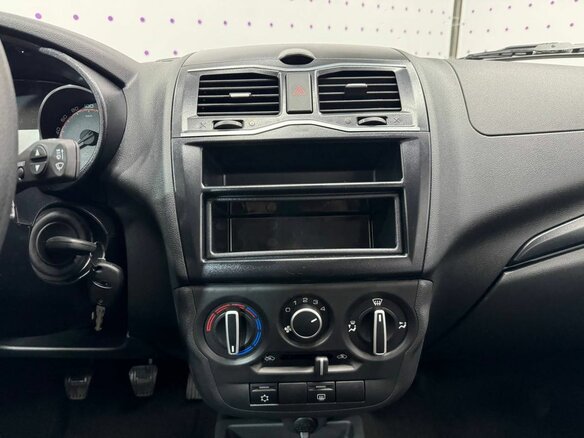 2026 Lada (ВАЗ) Granta I Рестайлинг, белый, 1063000 рублей - вид 8