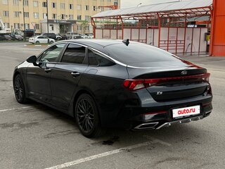 2021 Kia K5 III, синий, 1900000 рублей, вид 5