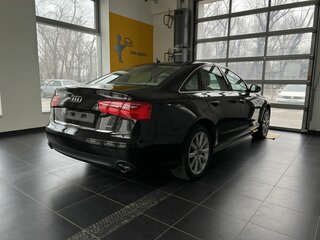 2016 Audi A6 IV (C7) Рестайлинг, чёрный, 2400000 рублей, вид 4