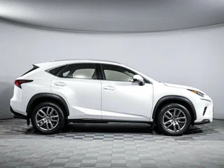 2019 Lexus NX 300 I Рестайлинг, белый, 2829000 рублей, вид 4