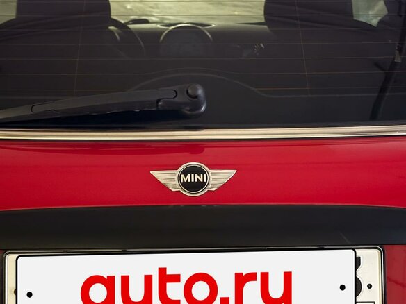 2011 Mini Hatch One II (R56) Рестайлинг, красный, 880000 рублей - вид 13