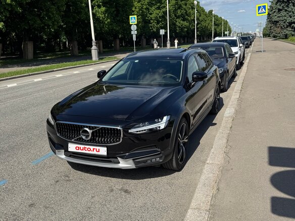 2019 Volvo V90 Cross Country I, чёрный, 4300000 рублей - вид 11