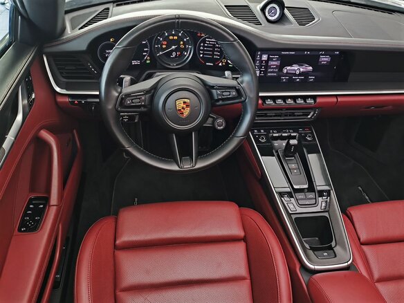 2020 Porsche 911 Carrera 4S VIII (992), серый, 13300000 рублей - вид 20