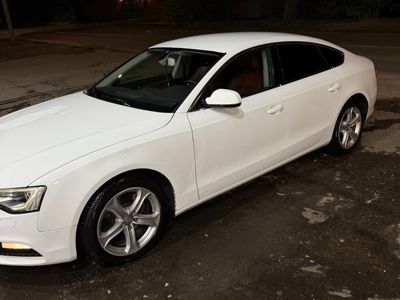 2012 Audi A5 I (8T) Рестайлинг, белый - вид 4