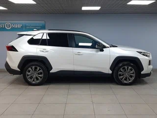 2025 Toyota RAV4 V (XA50), белый, 3730000 рублей, вид 4