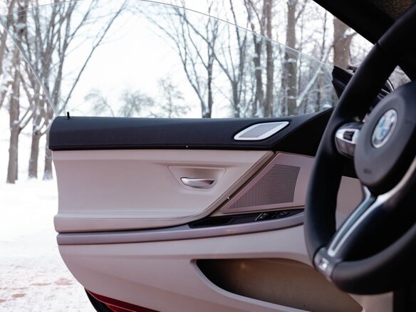 2012 BMW 6 серии 640d xDrive III (F06/F13/F12), красный, 3400000 рублей - вид 25