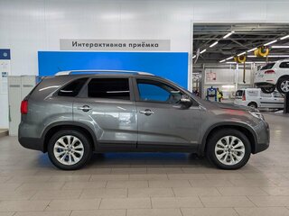 2017 Kia Sorento II Рестайлинг, серый, 2290000 рублей, вид 4