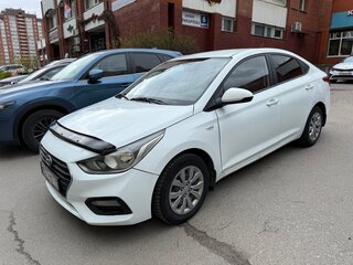 2018 Hyundai Solaris II, белый, 749999 рублей, вид 1