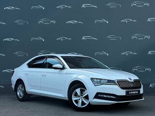 2021 Skoda Superb III Рестайлинг, белый, 2368300 рублей, вид 3