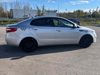 2012 Kia Rio 4-speed III, серебристый, 620000 рублей, вид 2