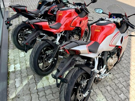 2026 QJMotor SRK 421 RR, чёрный, 629000 рублей, вид 3