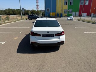 2021 BMW 5 серии 523d VII (G30/G31/G38) Рестайлинг, белый, 4800000 рублей, вид 5