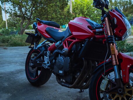2013 Benelli BJ600GS, красный, 420000 рублей, вид 1