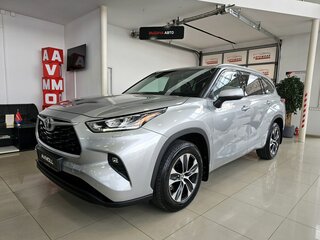 2021 Toyota Highlander IV (XU70), серебристый, 4849000 рублей, вид 1