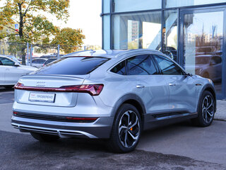 2021 Audi e-tron Sportback 55 I, серый, 5500000 рублей, вид 4