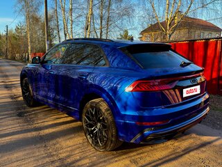 2019 Audi Q8 55 TFSI I (4M), синий, 5600000 рублей, вид 4