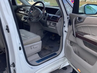 2004 Honda Elysion I, белый, 1250000 рублей, вид 4