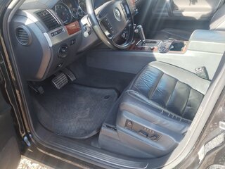 2006 Volkswagen Touareg I Рестайлинг, чёрный, 670000 рублей, вид 5