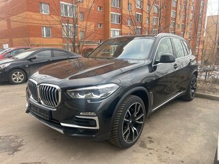 2021 BMW X5 30d IV (G05/G18), чёрный, 6450000 рублей, вид 1