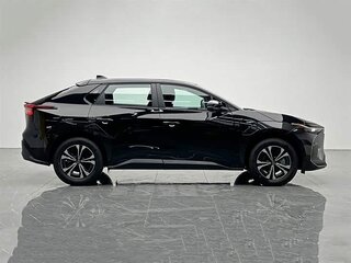 2025 Toyota bZ4X Touring I Рестайлинг, чёрный, 4751033 рублей, вид 4